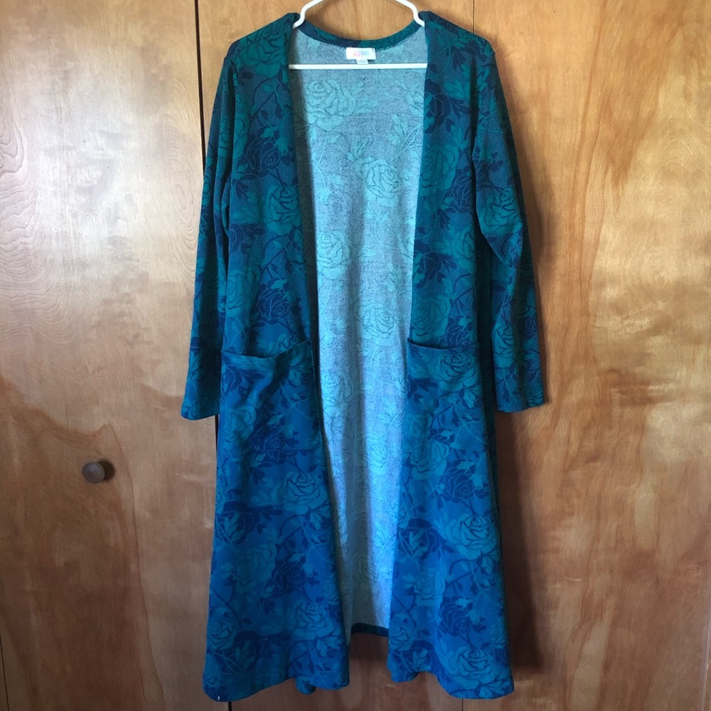LuLaRoe Sarah sweater